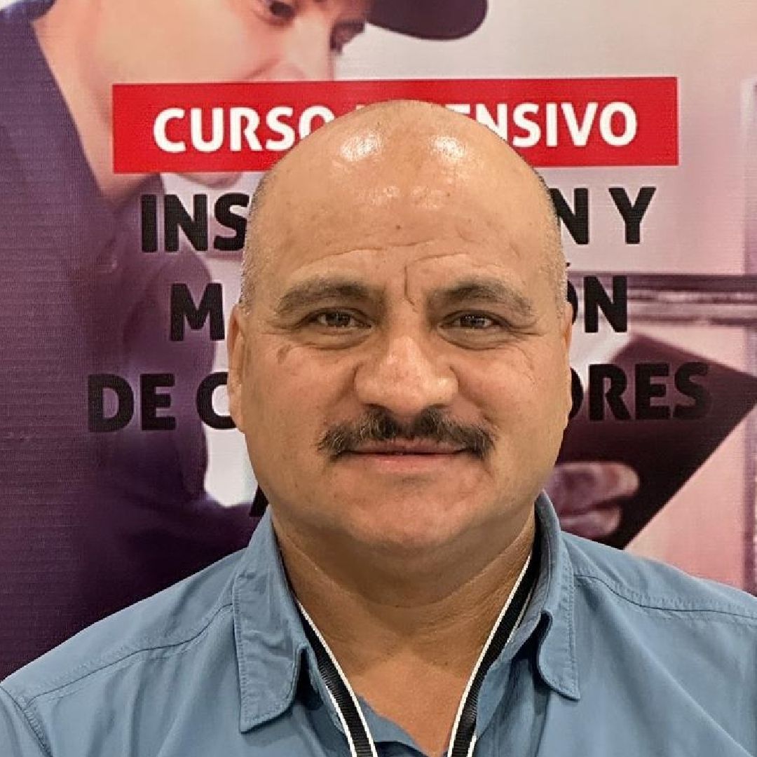 Pedro Gallegos Novoa Juan Luis Reyes Reyes